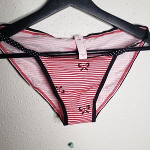 NWT Victoria's secret string bikini
